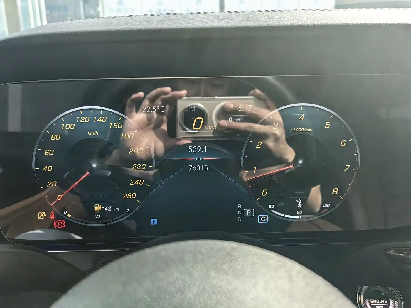 MERCEDES-BENZ E CLASS