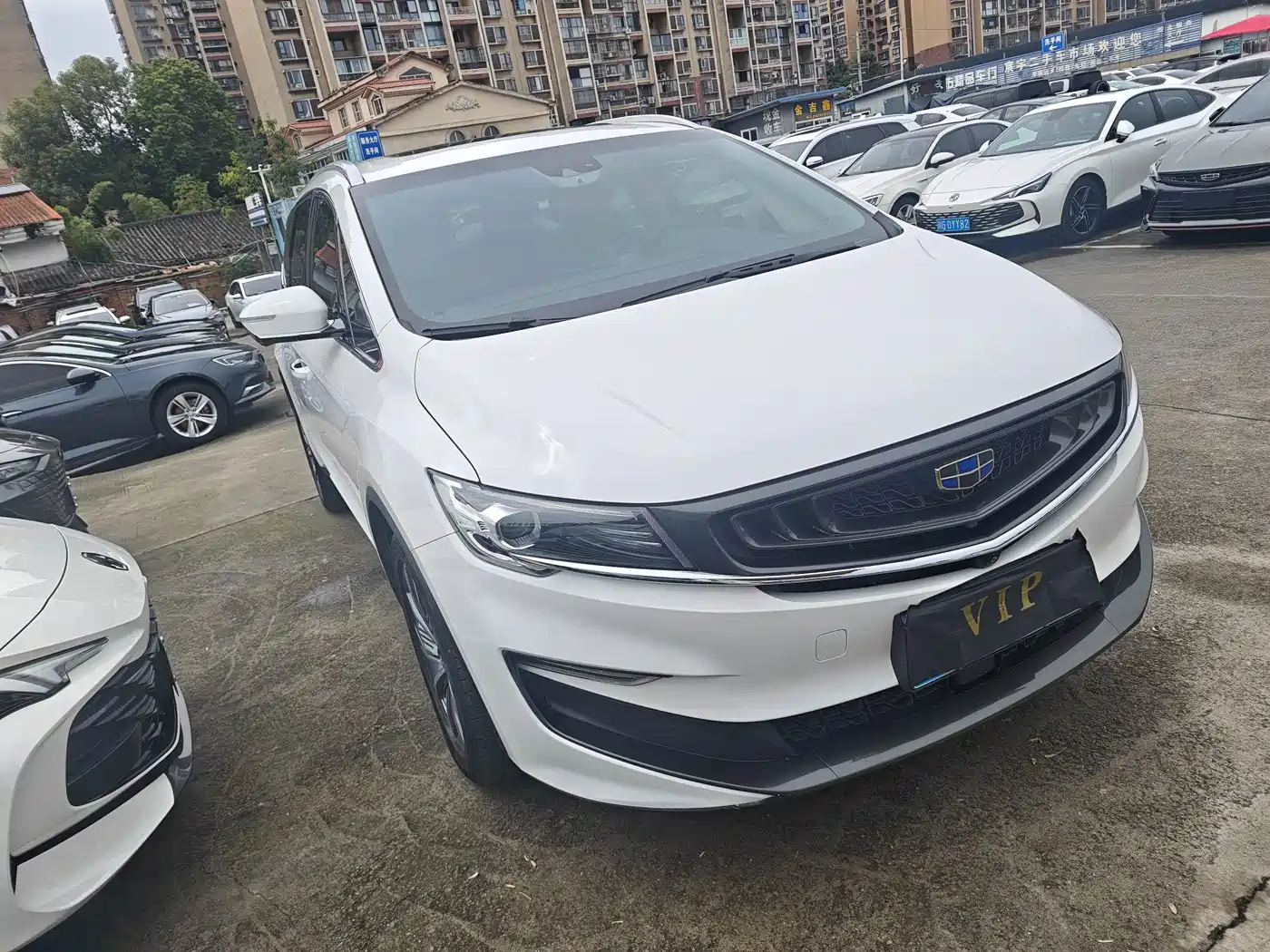 Photo 3 - Geely Jiaji