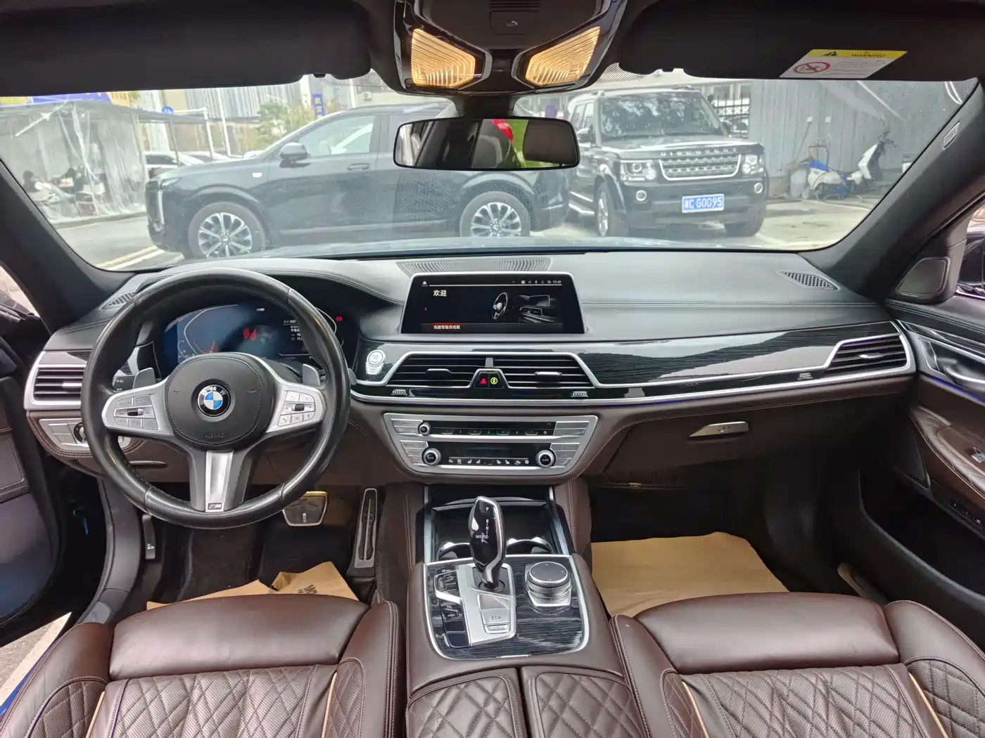 BMW 7 Series 2019 740Li Leading M Sport Package фото 11
