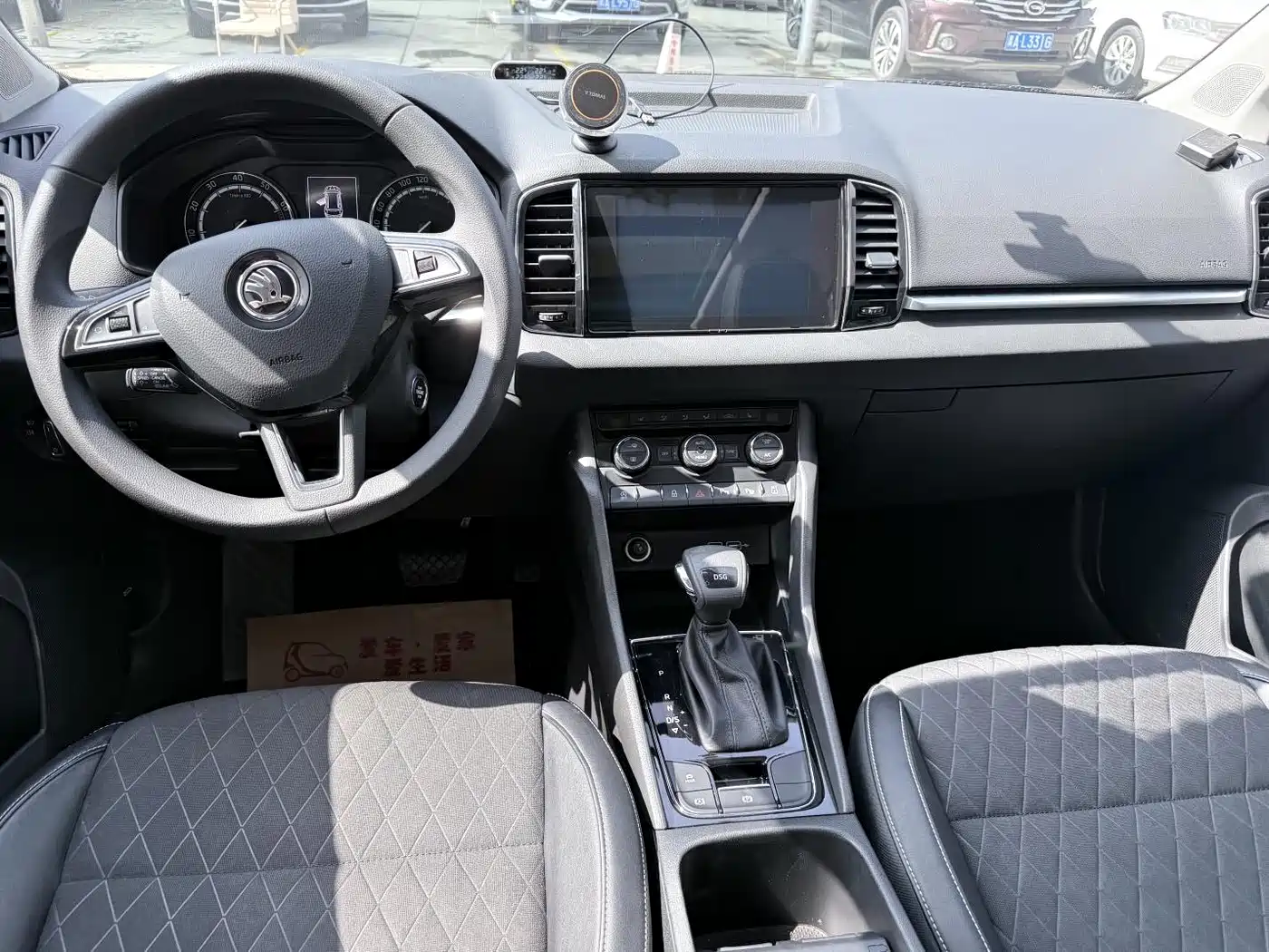 Škoda Karoq 2019 TSI280 Smart Drive Luxury Edition China VI фото 15