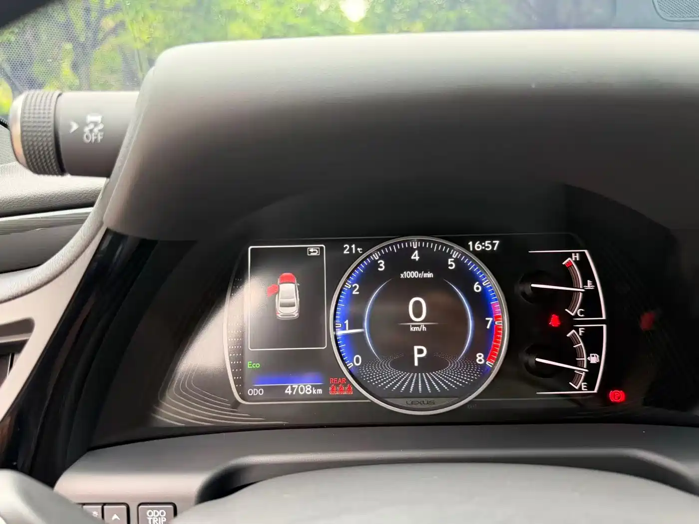 Lexus ES 2023 200 Excellence Edition фото 15