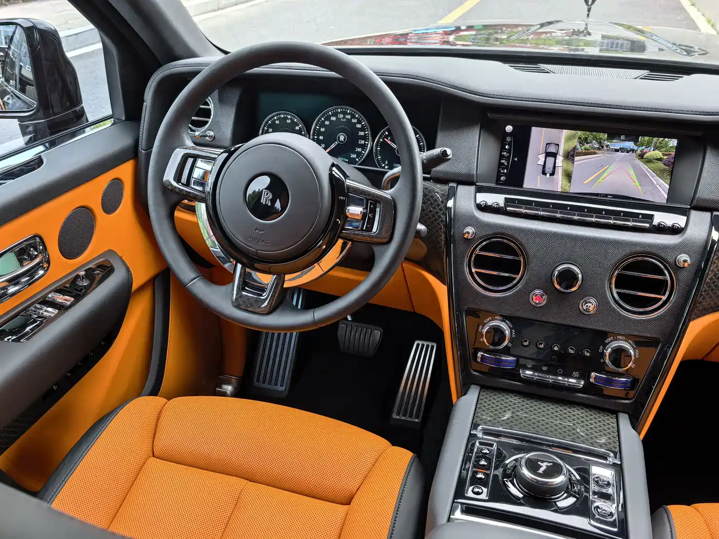 ROLLS-ROYCE CULLINAN