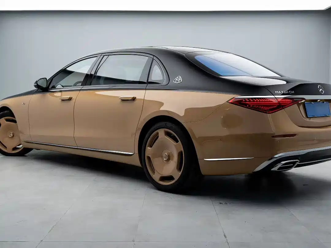 Mercedes-Benz Maybach S-Class 2022 S 680 4MATIC Virgil Abloh Limited Edition фото 9