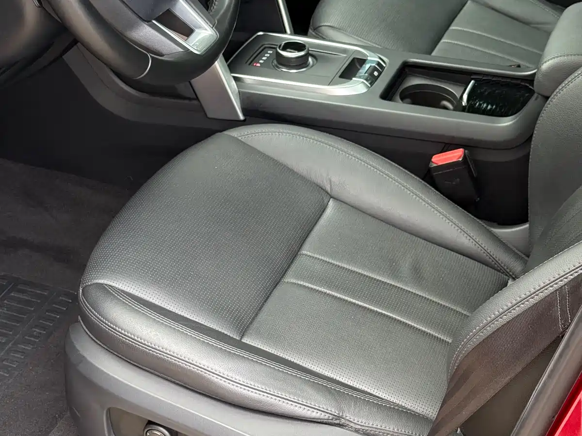 Land Rover Discovery Sport 2018 240PS SE Edition фото 14