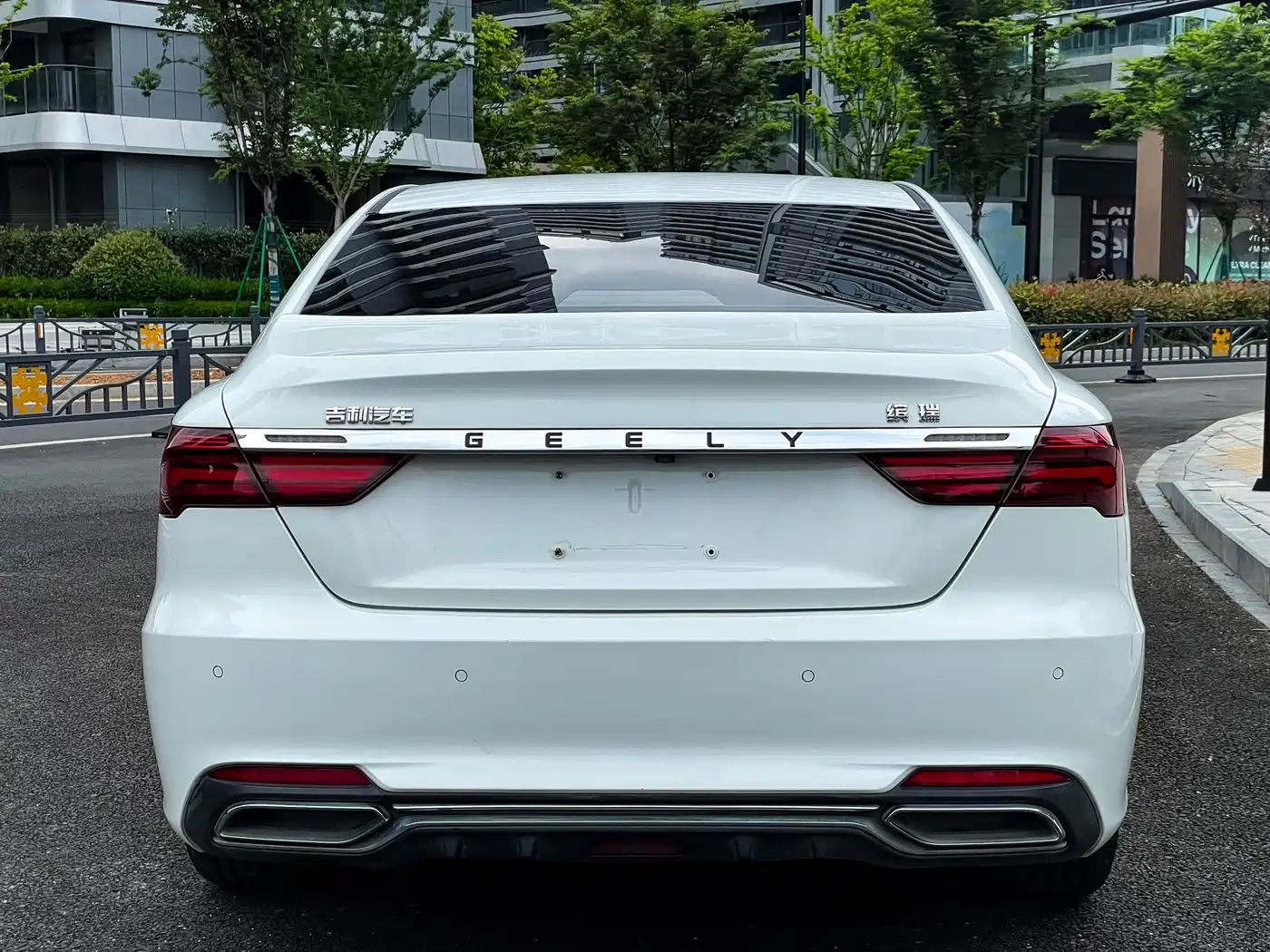 Фото 5 - Geely Binrui