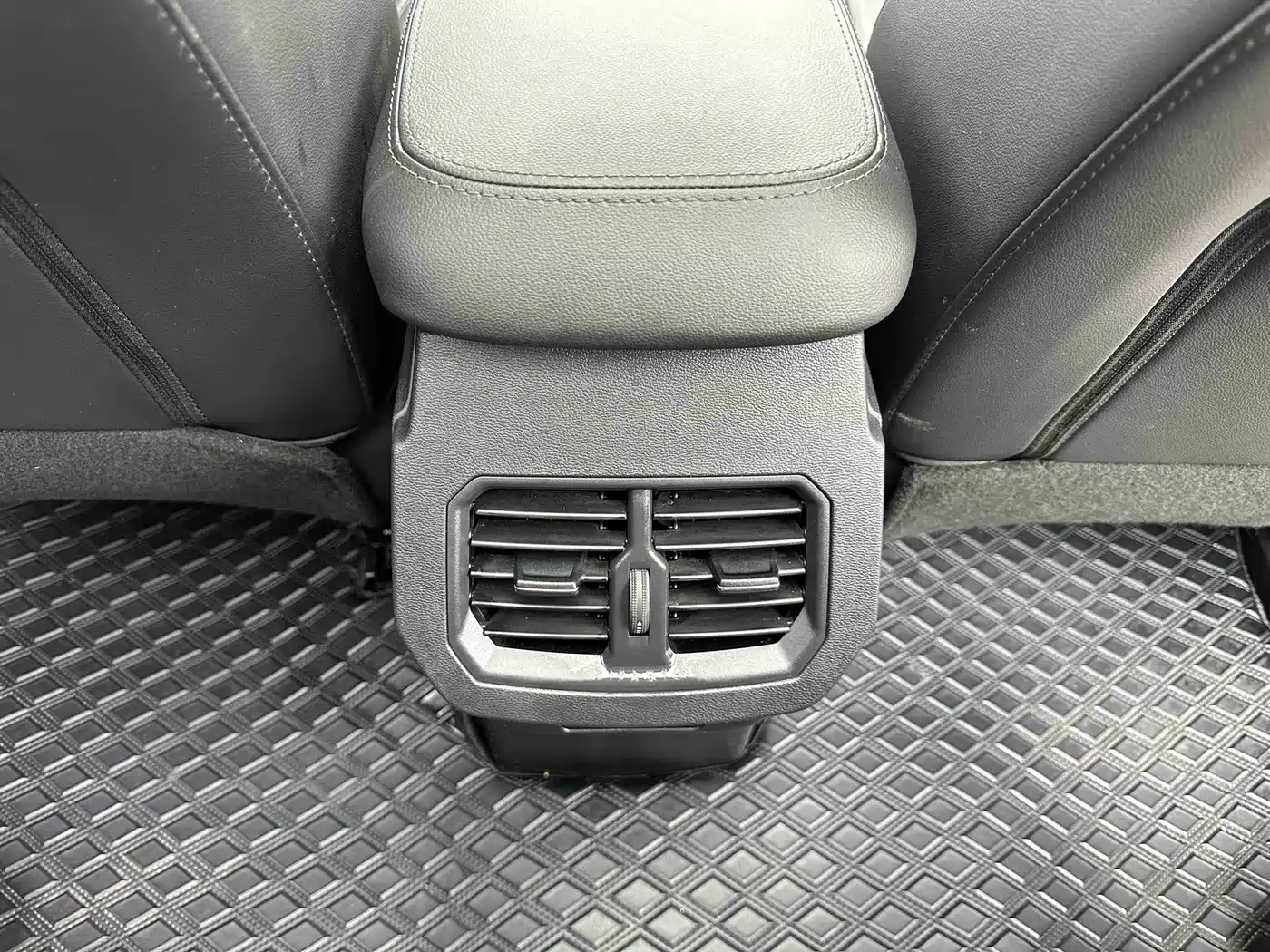 Фото 12 - Haval H6