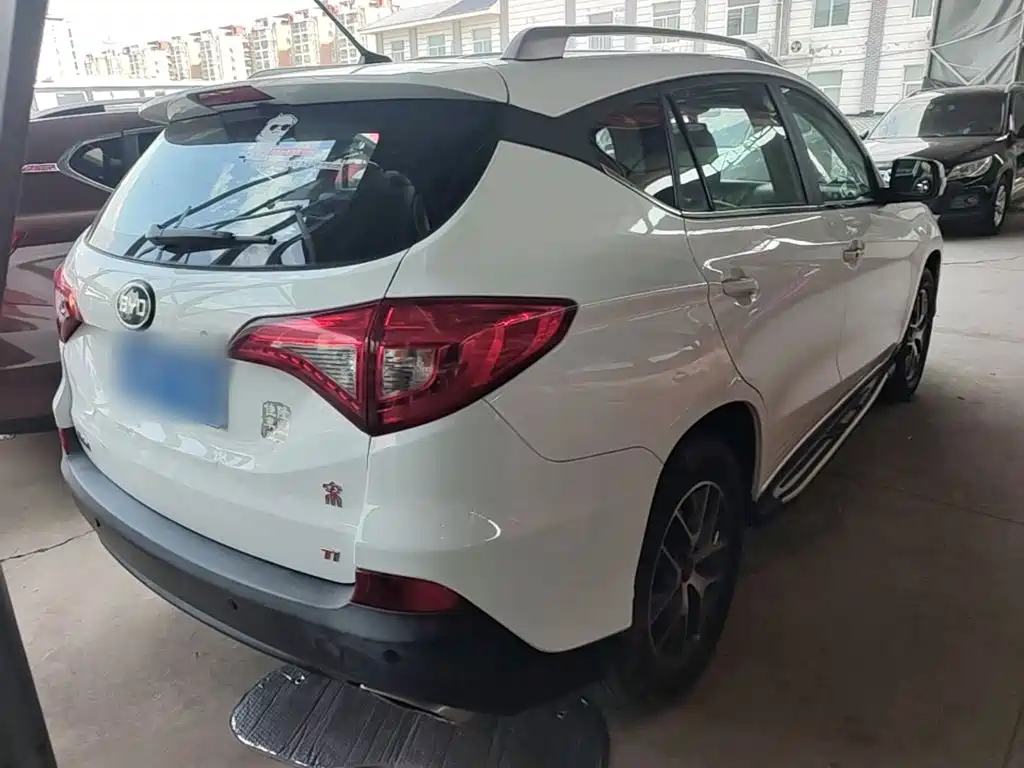 BYD Song 2017 2016 Unrivaled Edition 1.5TI Manual Elite Edition