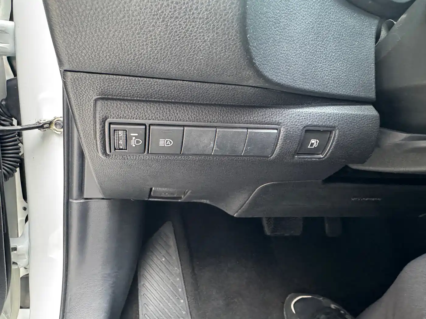Toyota Levin 2022 Dual Engine 1.8H E-CVT Leading Edition фото 11