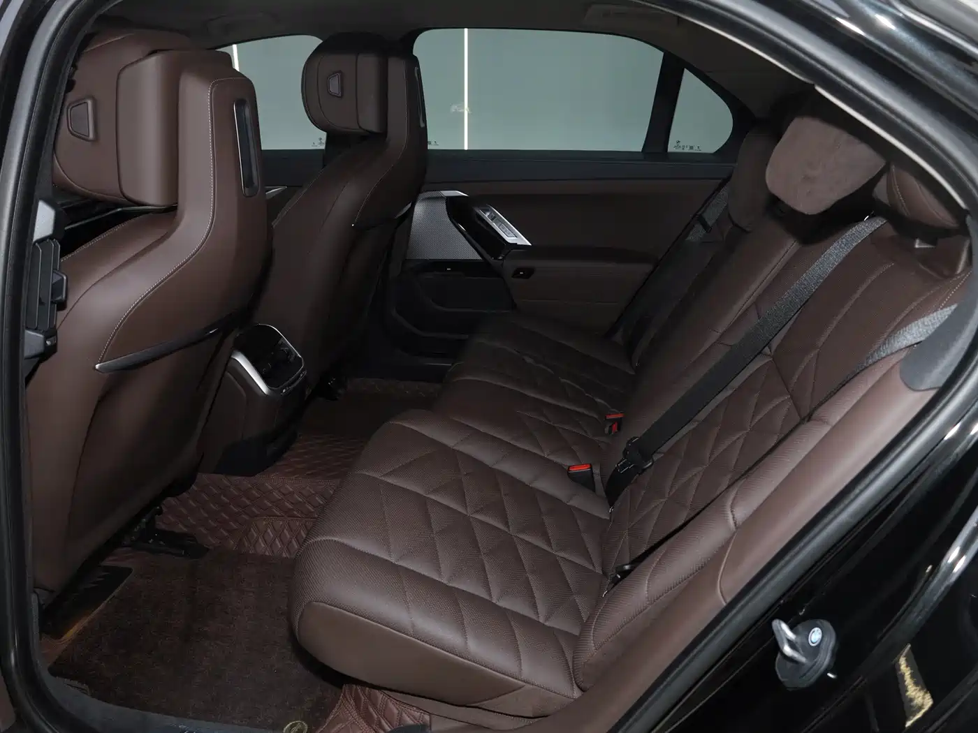 BMW i7, миниатюра 30