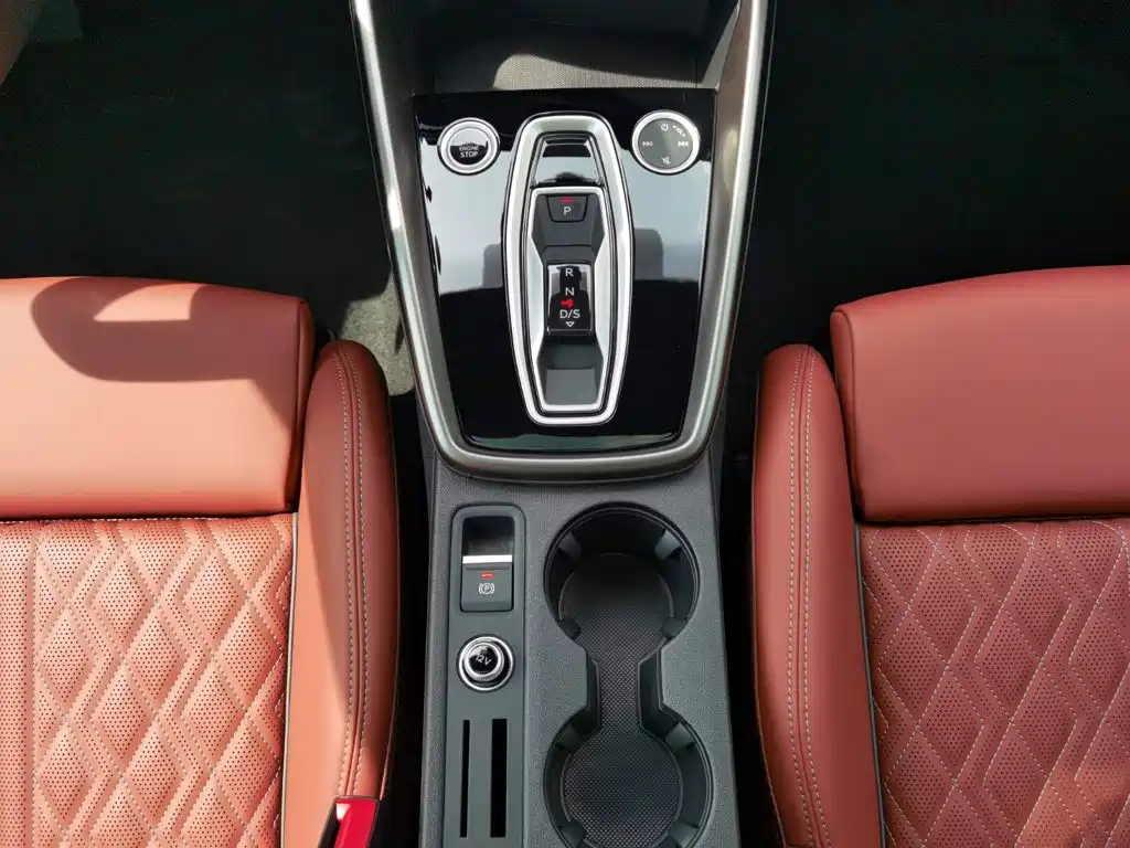 Audi A3 2026 2025 Facelift A3L Limousine 35TFSI Flying Spur Premium + Luxury Selection Package