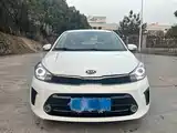 Photo 2 - Kia Pegas