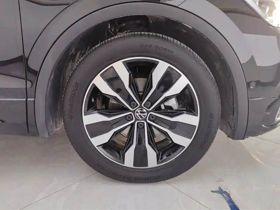 Volkswagen Tiguan L 2022 330TSI Auto 2WD R-Line Premium Edition фото 6