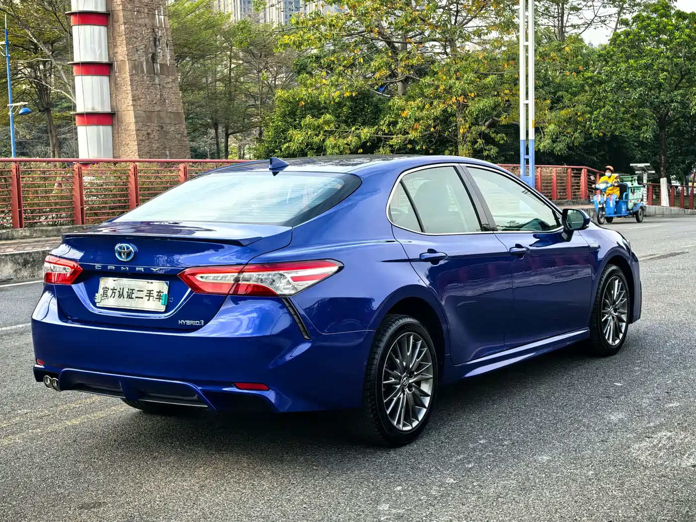 Toyota Camry 2021 Hybrid 2.5HS Fashion Edition фото 10