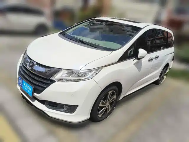 Honda Odyssey 2017 2.4L Smart Edition — фото 1
