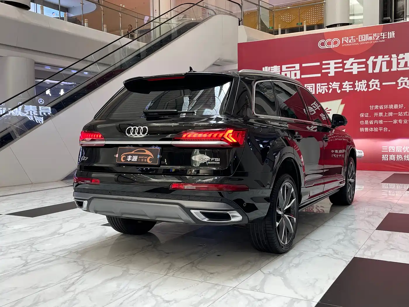 Audi Q7 2023 55 TFSI quattro S line Sport фото 29