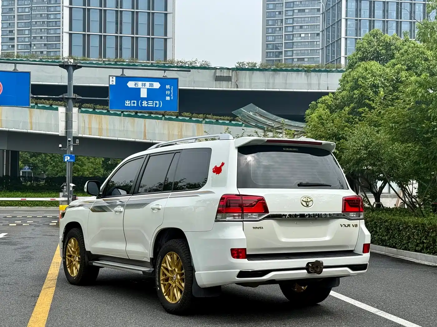 Toyota Land Cruiser (Import) 2018