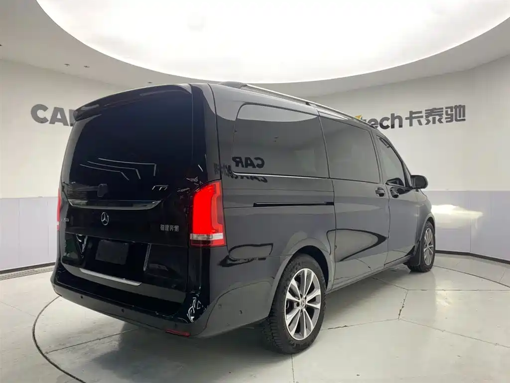 Mercedes-Benz V-Class 2022 V 260 Pilot Edition фото 5