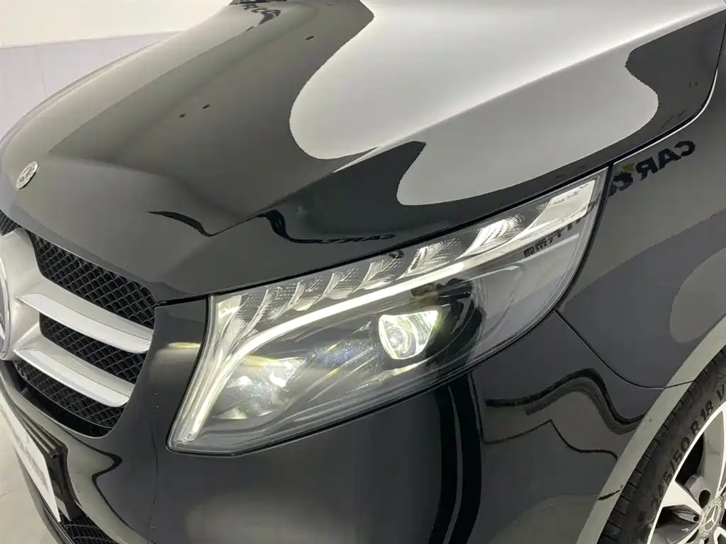 Mercedes-Benz V-Class 2022 V 260 Pilot Edition фото 9