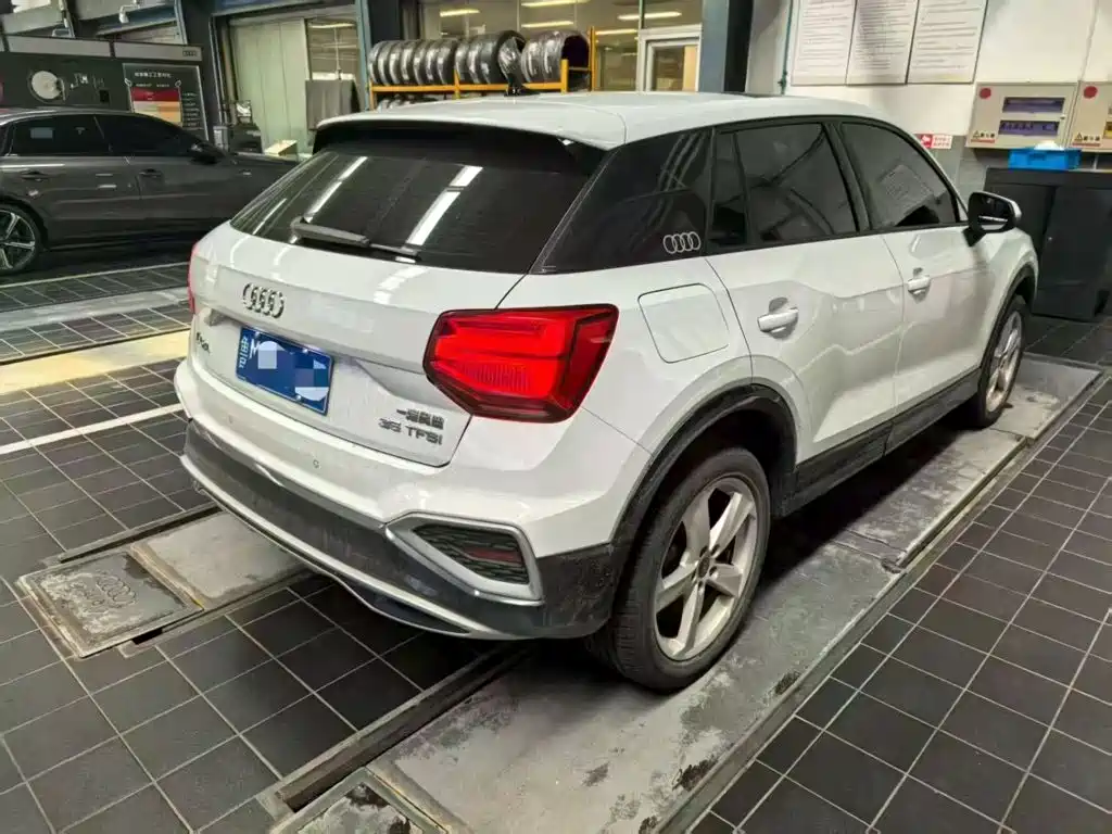 Audi Q2L 2023 2022 35 TFSI Progressive Elegance
