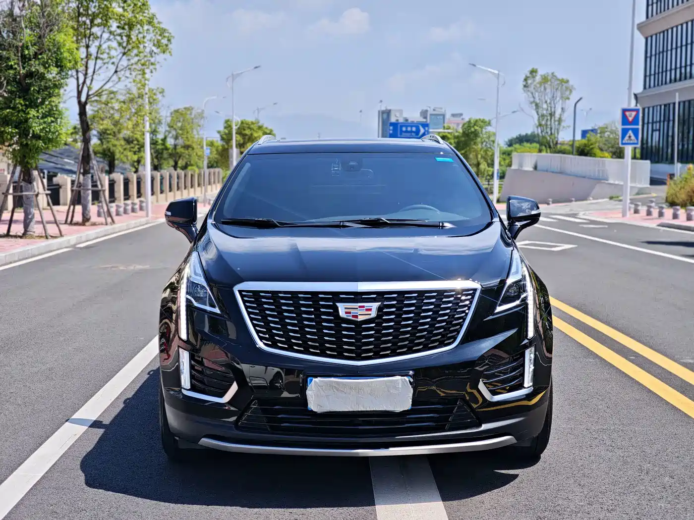 Фото 2 - Cadillac XT5