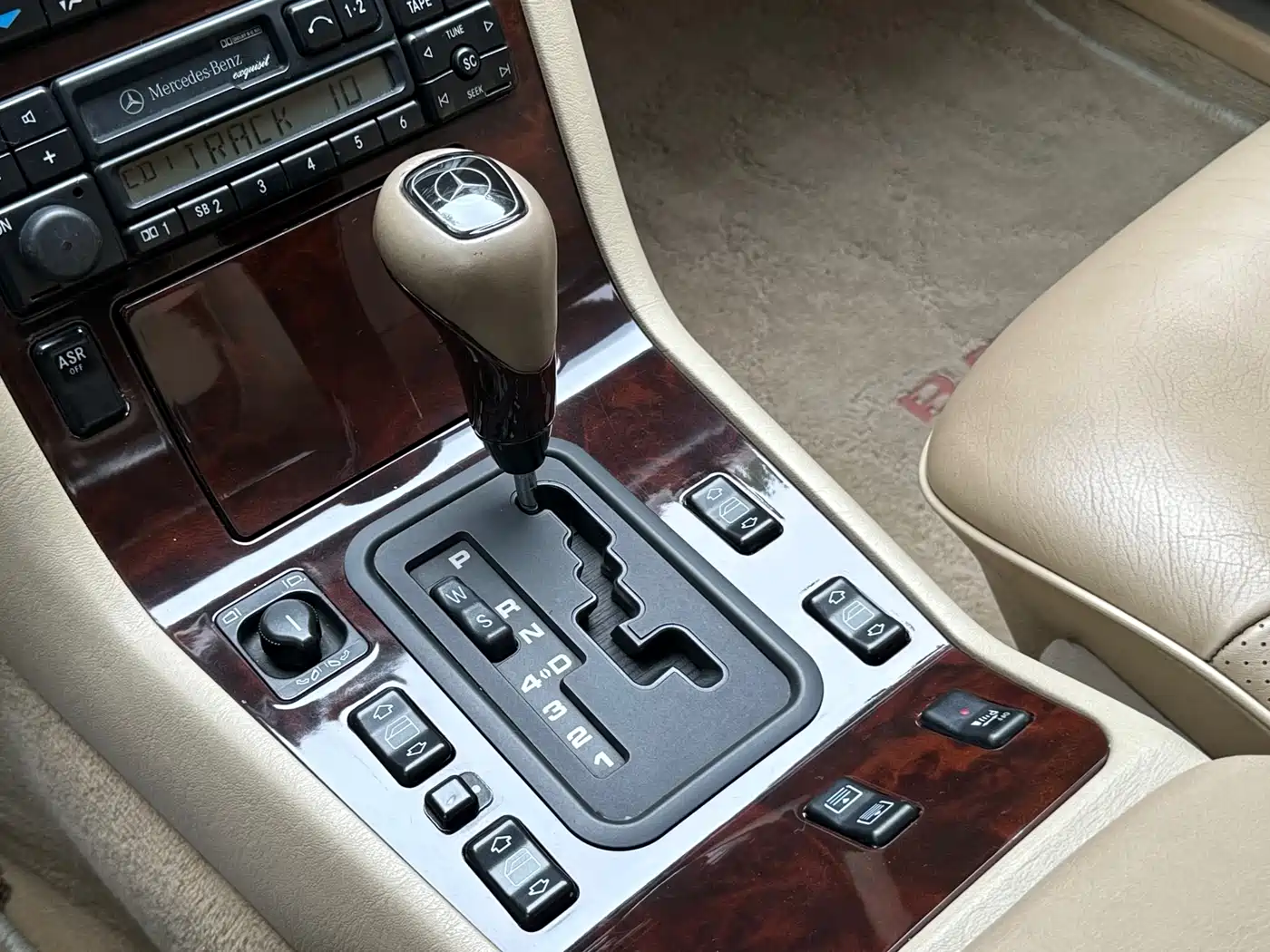 Mercedes-Benz S-Class 1999 S 320 фото 11