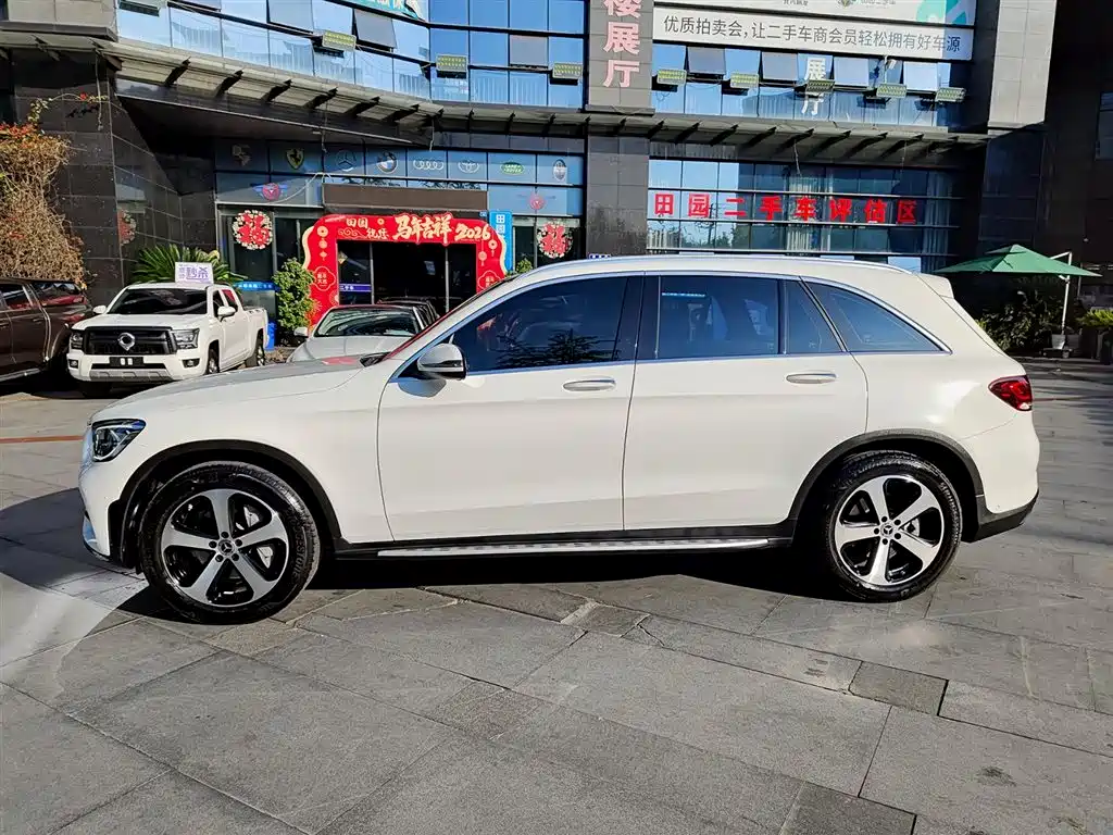 Mercedes-Benz GLC 2022 Facelift III GLC 260 L 4MATIC Dynamic фото 3