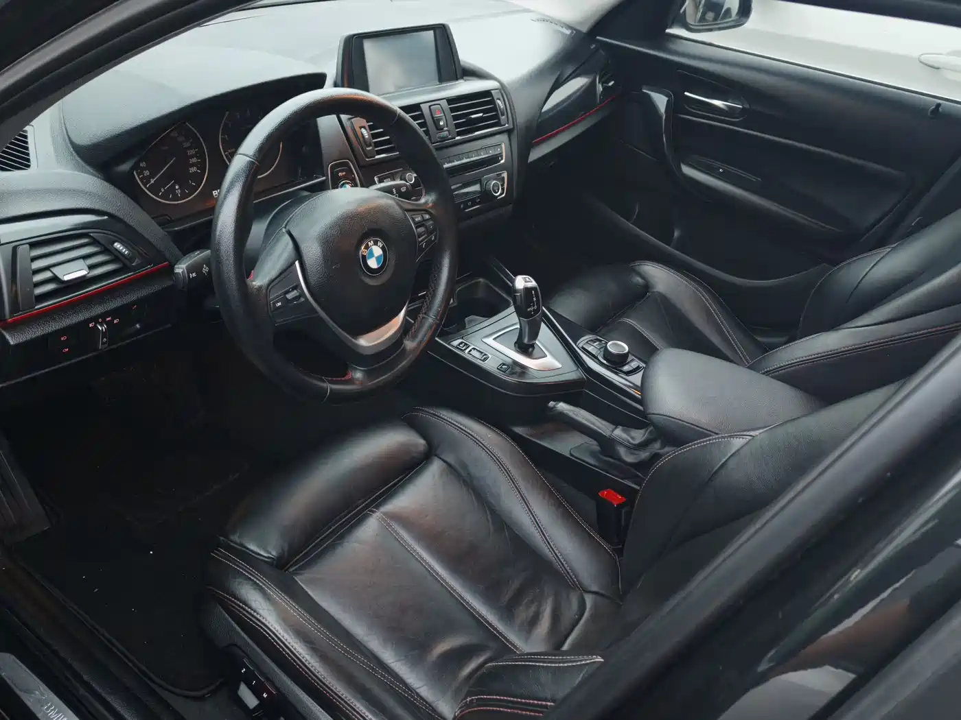 BMW 1 Series (Import) 2012 118i Sport фото 17