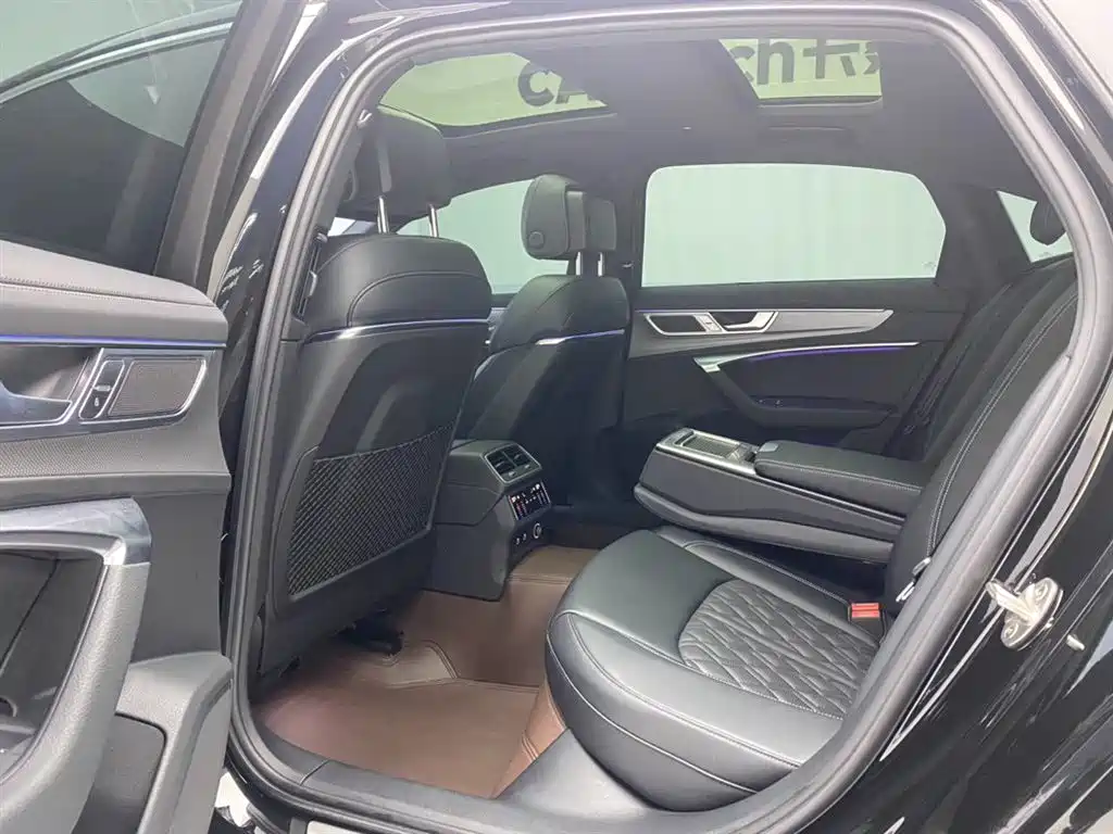Audi A6L 2025 45 TFSI Premium Sport фото 19