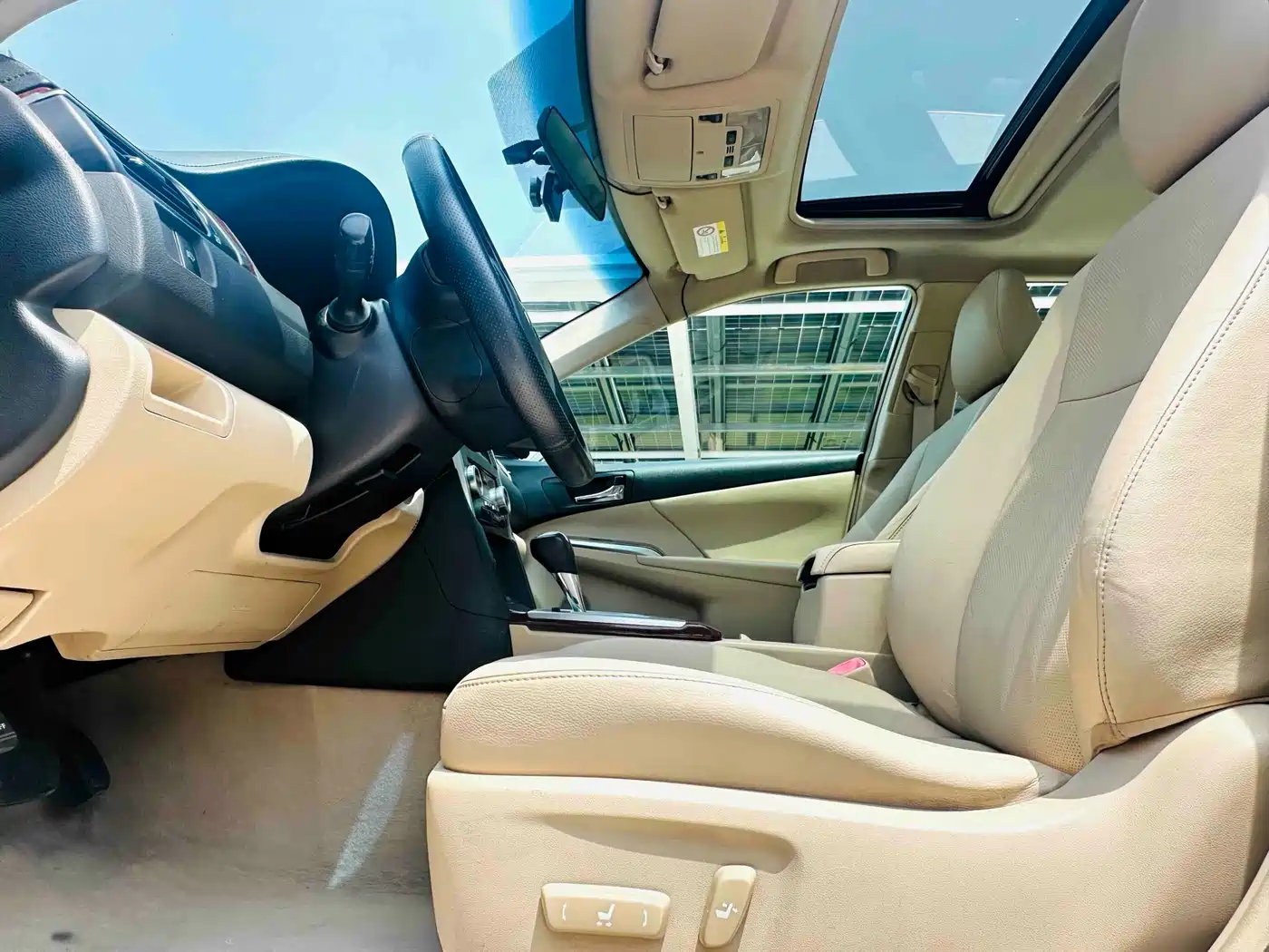 Toyota Camry 2012 2.5G Luxury Edition фото 10