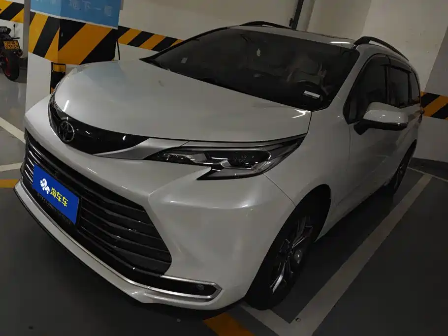 2026 Toyota Sienna