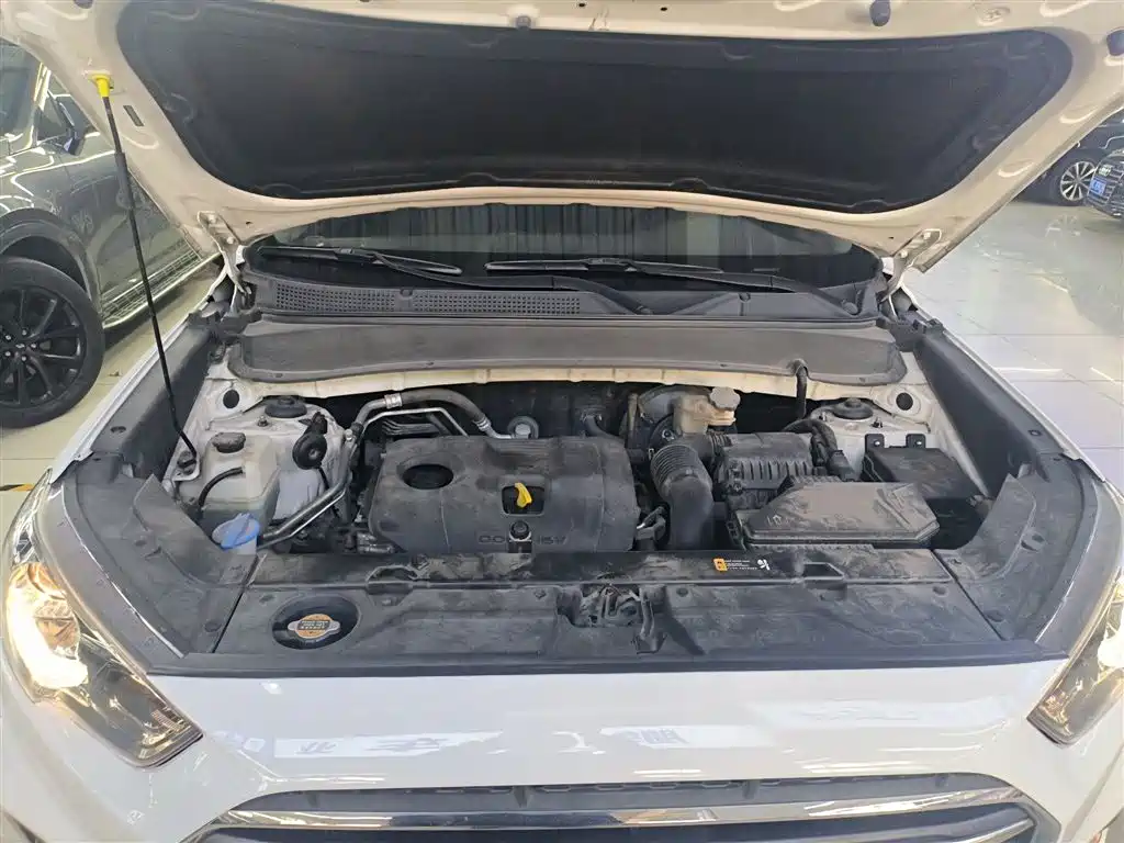 Hyundai Beijing Hyundai ix35 2019 2.0L Automatic 2WD Zhiyong·Enjoy China V фото 16