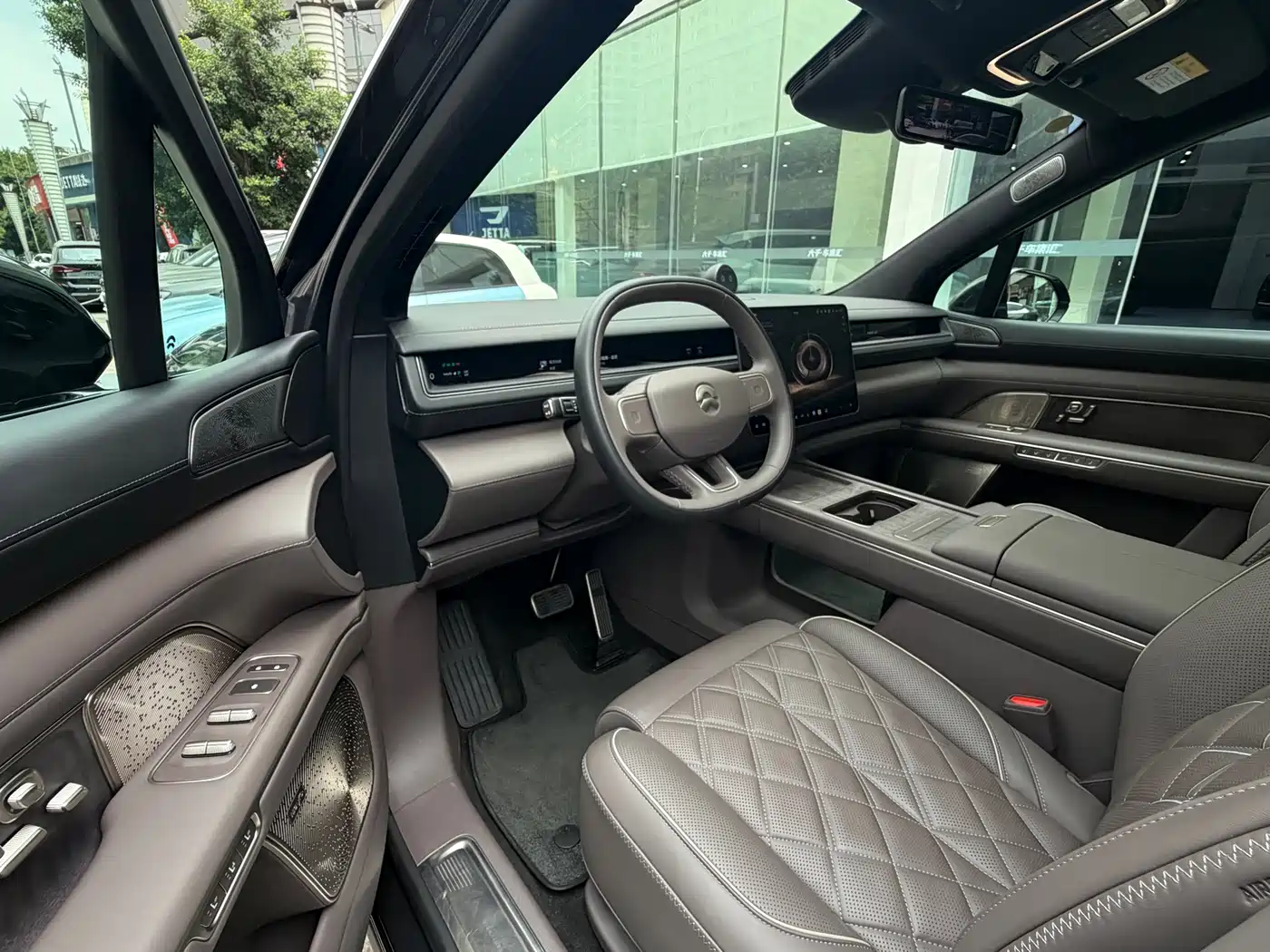 NIO ES8 2025 2025 Base Model