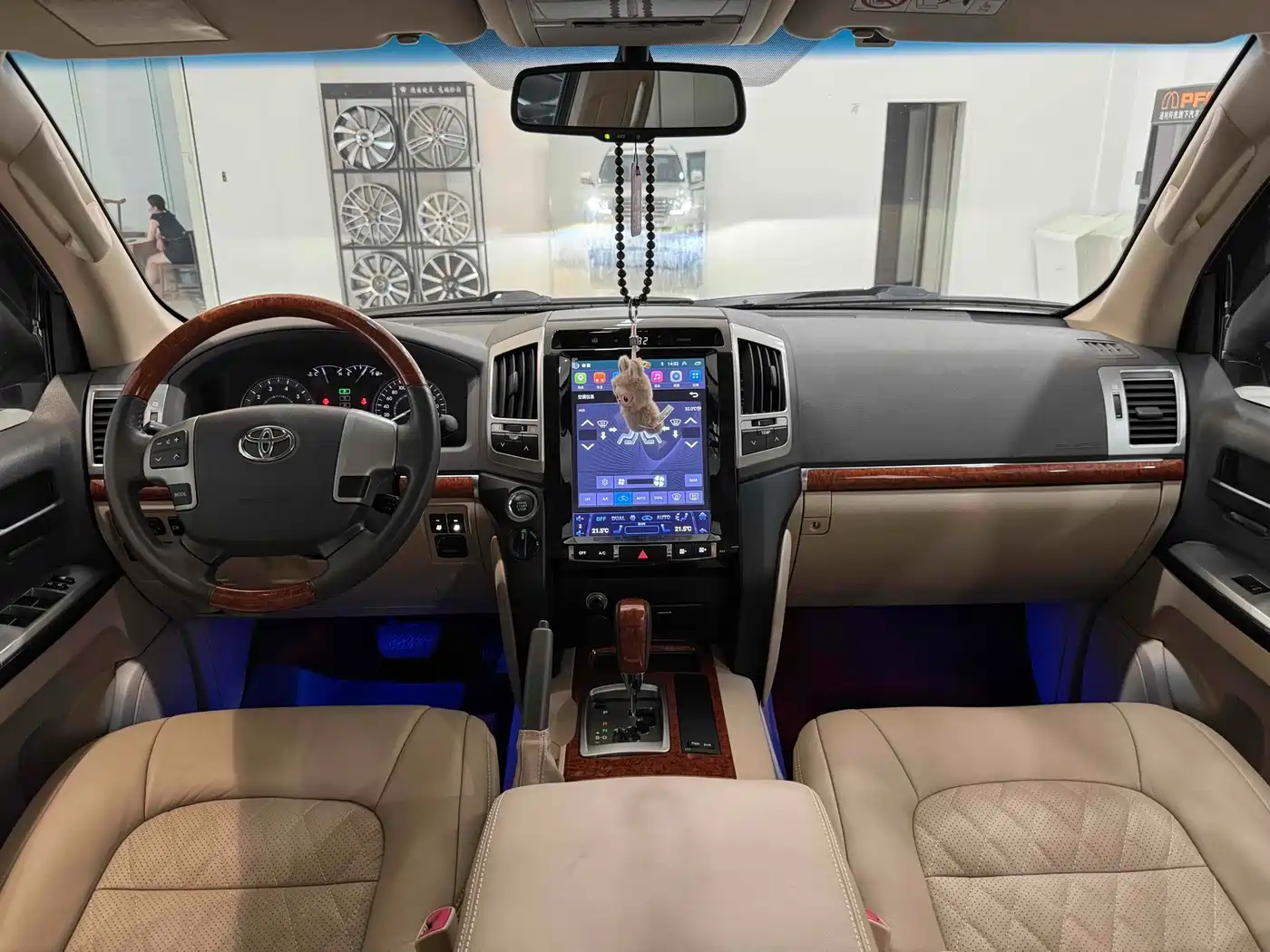Toyota Land Cruiser (Import) 2017 2015 4.6L V8 Middle East Limited Edition