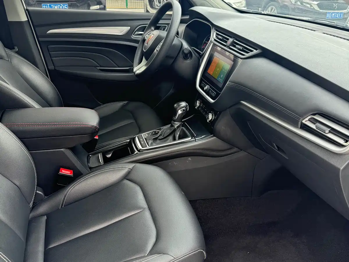 Фото 8 - Roewe RX3