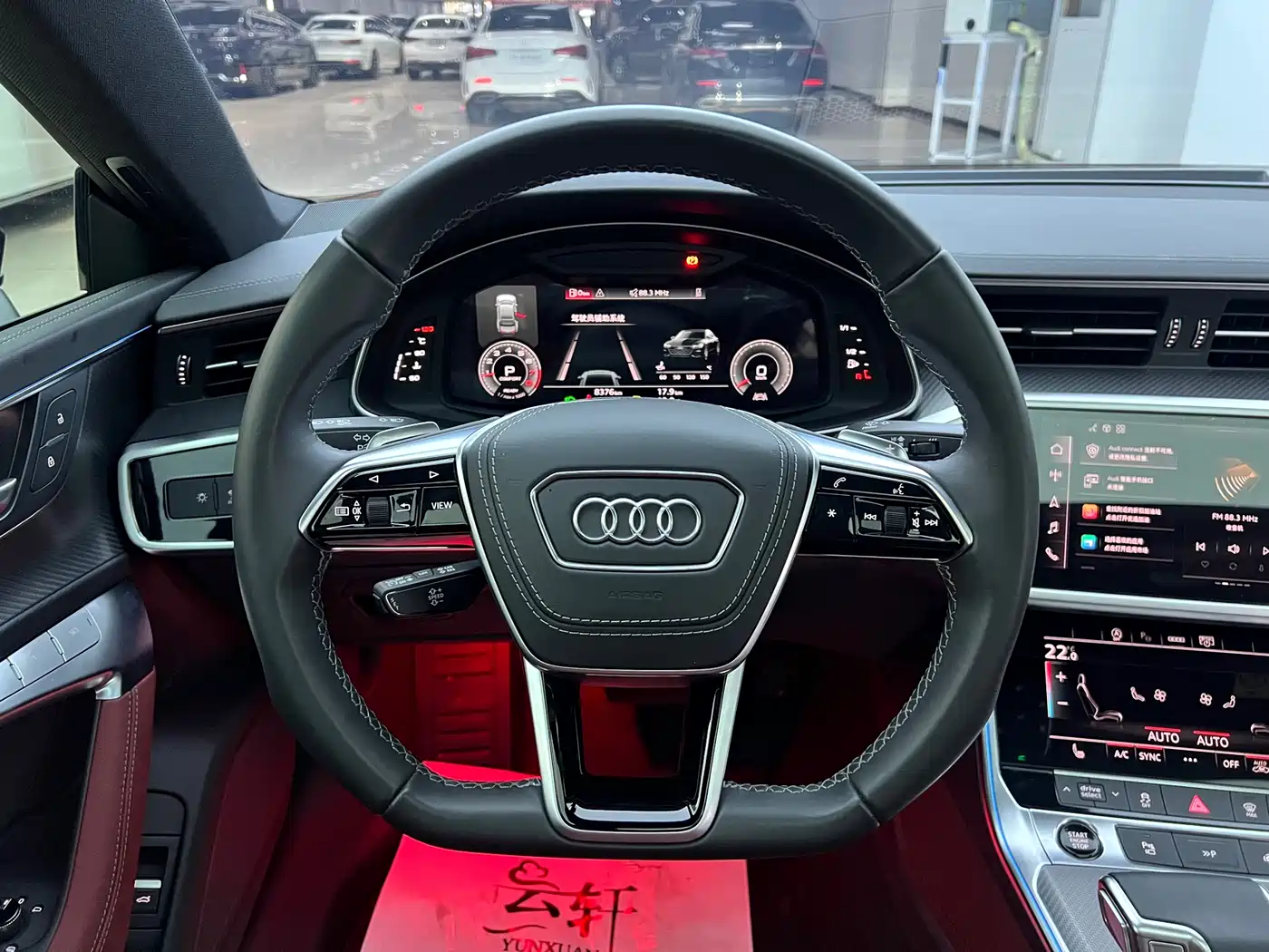 Audi A7L 2024 45 TFSI quattro S-line Black Warrior Edition фото 13