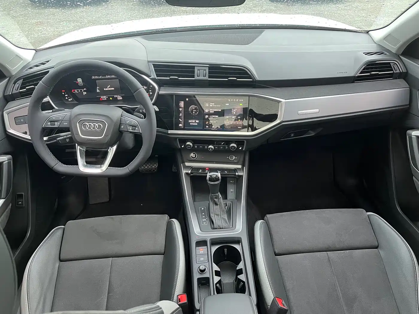 Audi Q3 2023 35 TFSI Fashion Dynamic (1.4T) фото 16