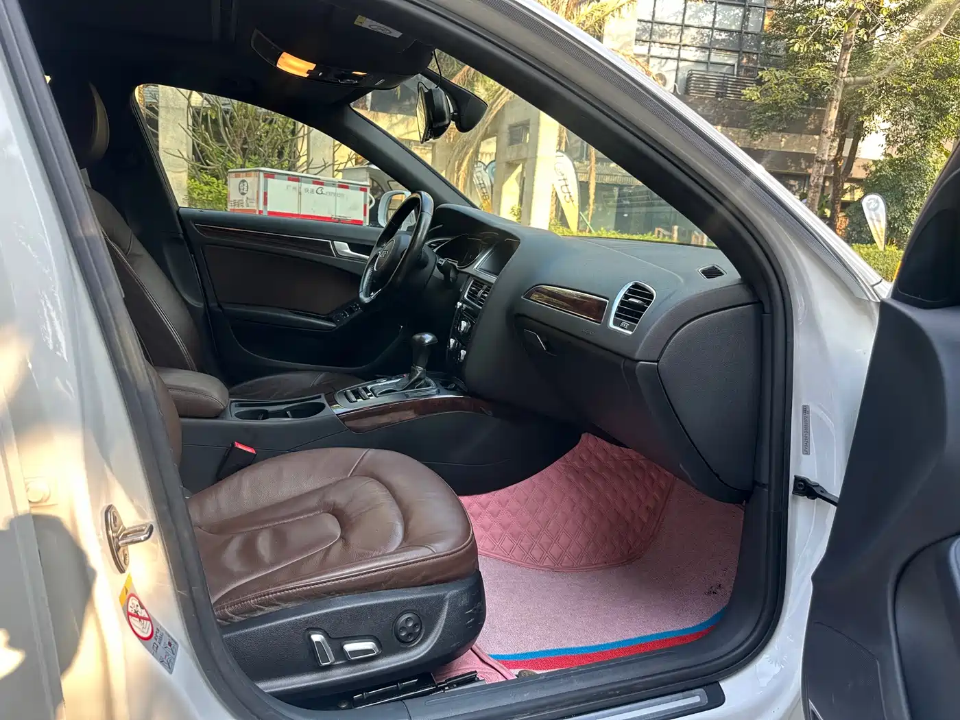 Audi A4L 2016 35 TFSI Collector's Edition S line Comfort фото 13