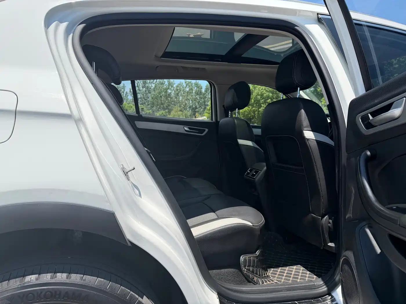 Qoros 5 2019 2019 1.6T Automatic Zhiyun Internet (AliOS) Premium Edition