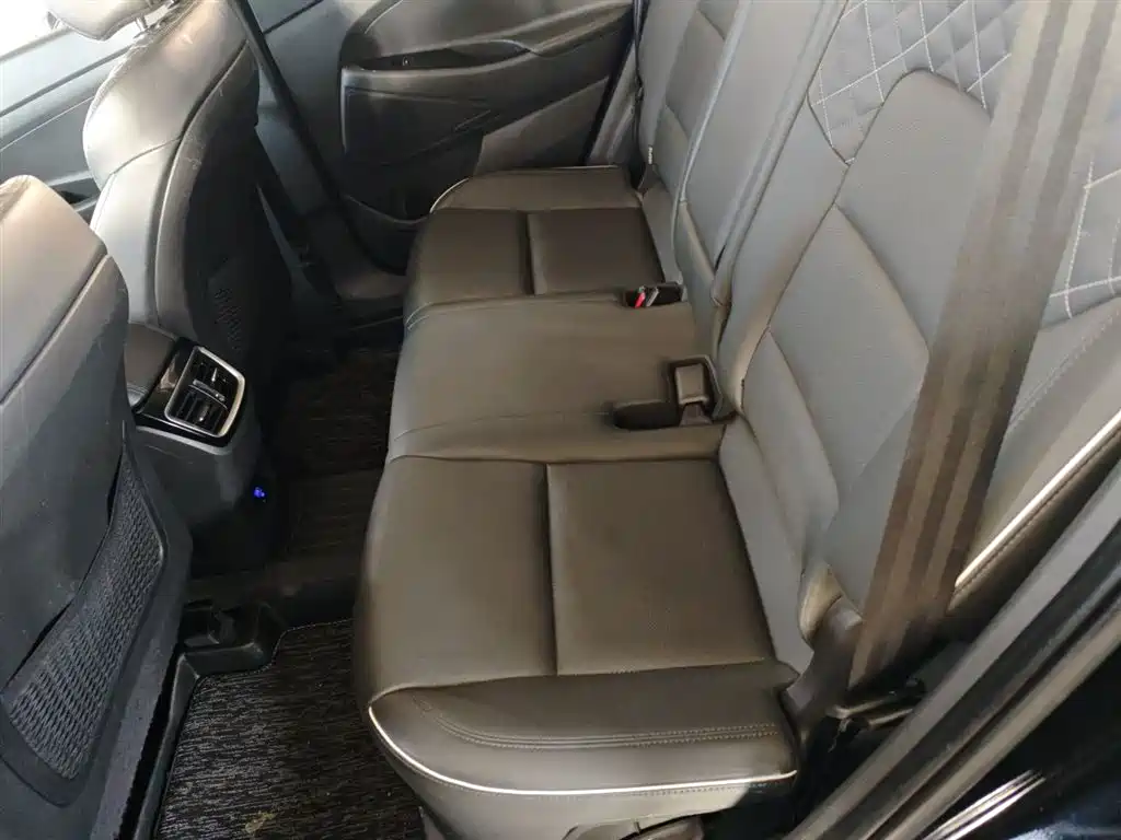 Hyundai Tucson 2019 280TGDi Dual-clutch 2WD Smart Connect Edition China VI фото 17