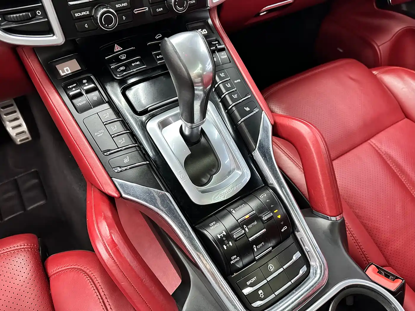 Porsche Cayenne 2011 Cayenne S 4.8L фото 19