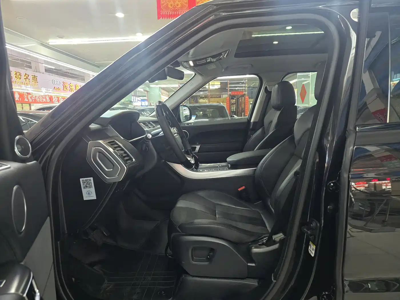 Land Rover Range Rover Sport 2016 Model 3.0 SDV6 HSE DYNAMIC фото 9