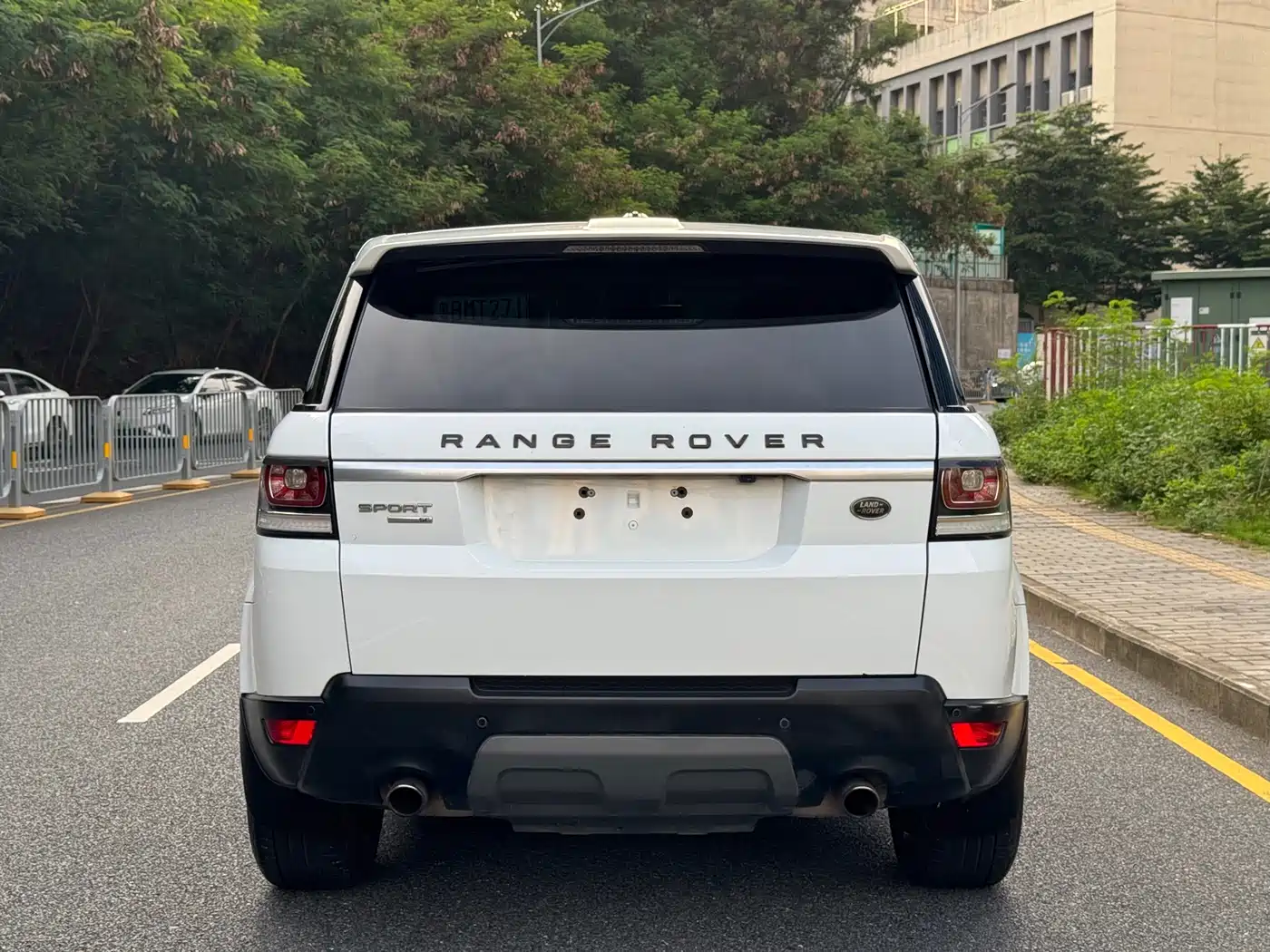 Land Rover Range Rover Sport 2014 3.0 SC V6 HSE фото 16