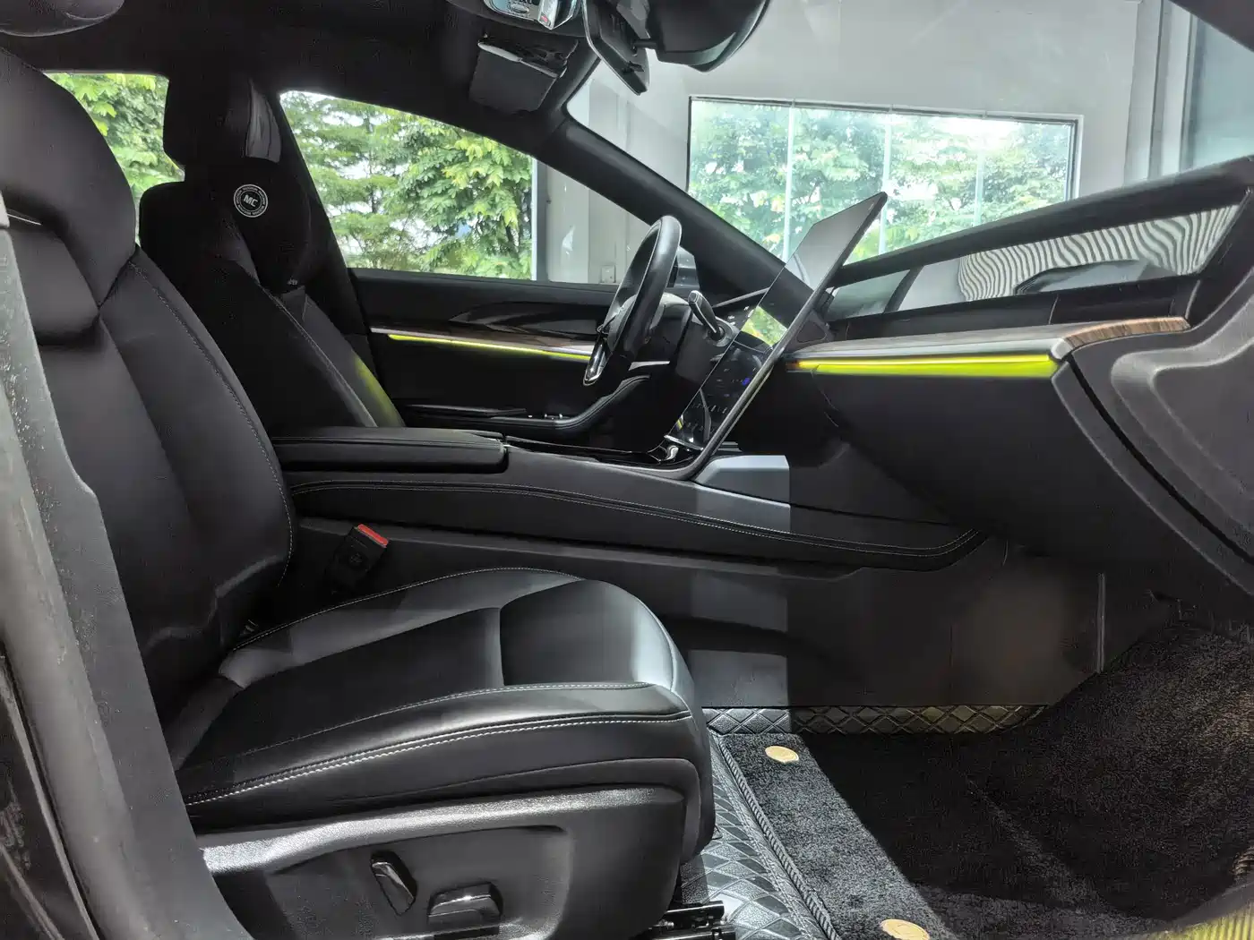Nezha Auto Nezha S 2024 2024 Model Pure Electric 520km RWD Lite Edition