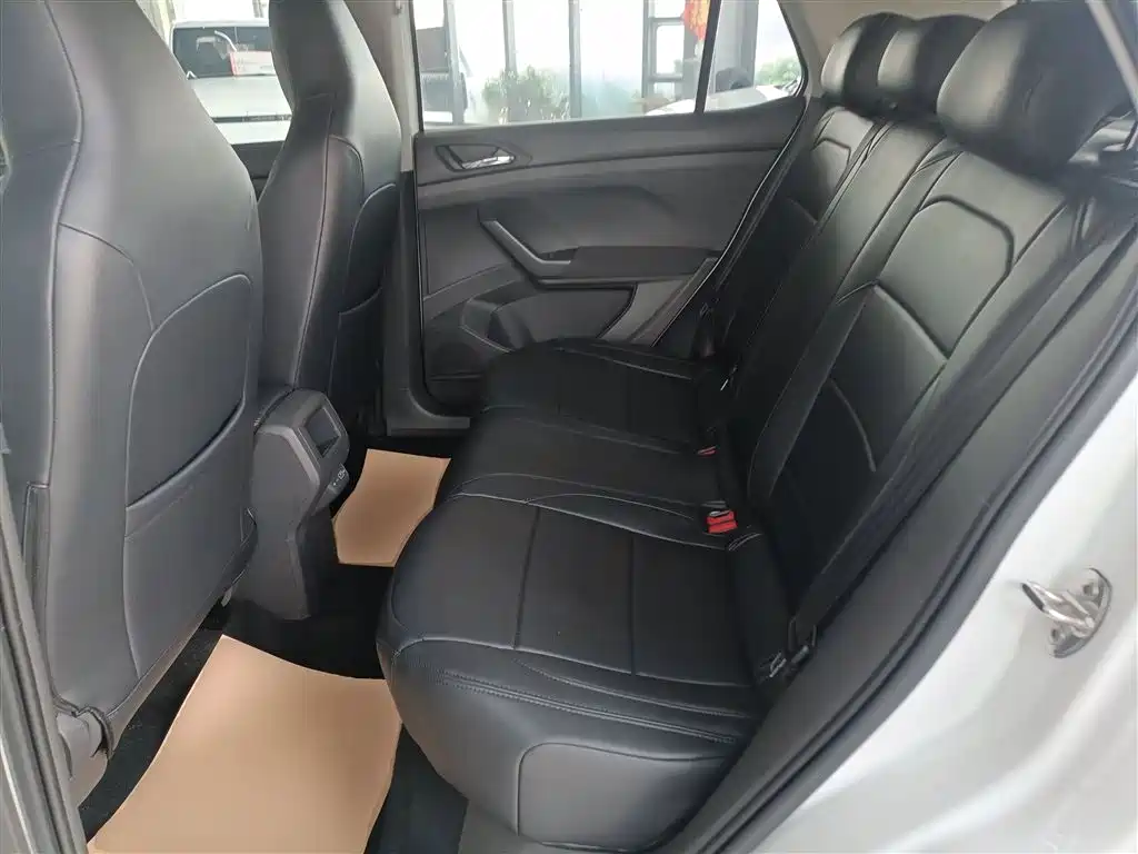 VOLKSWAGEN TU KAI