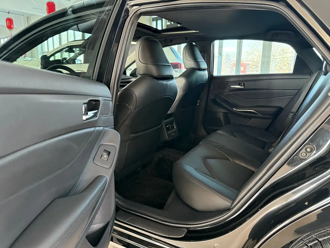 Toyota Avalon 2019 2.0L Luxury Edition (China VI) фото 5