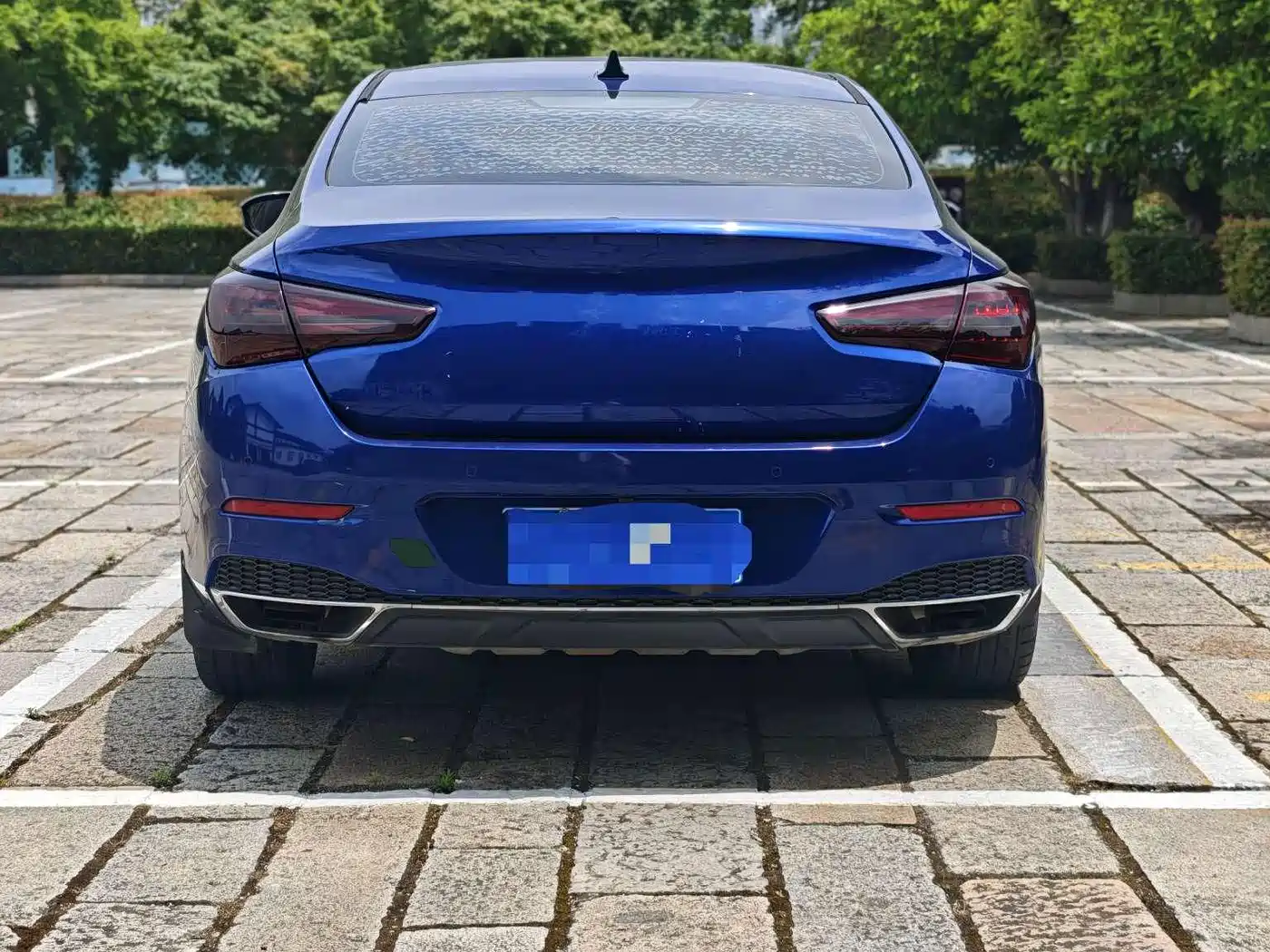 Фото 5 - Hongqi H5