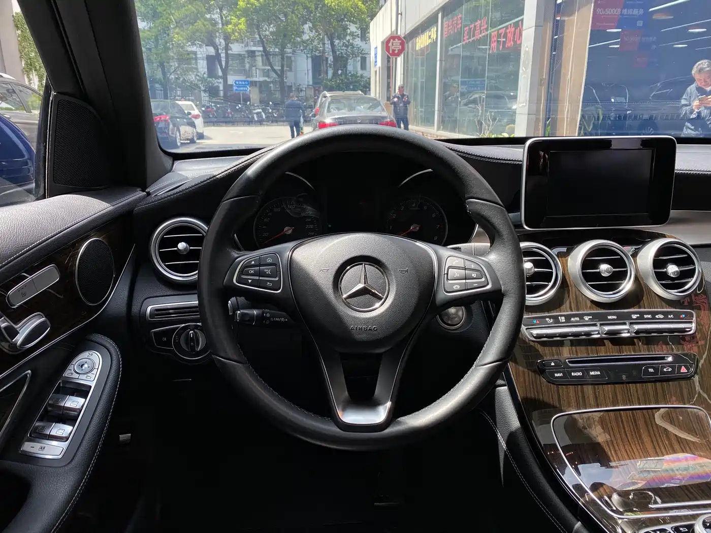Mercedes-Benz GLC 2019 GLC 260 4MATIC Dynamic фото 8