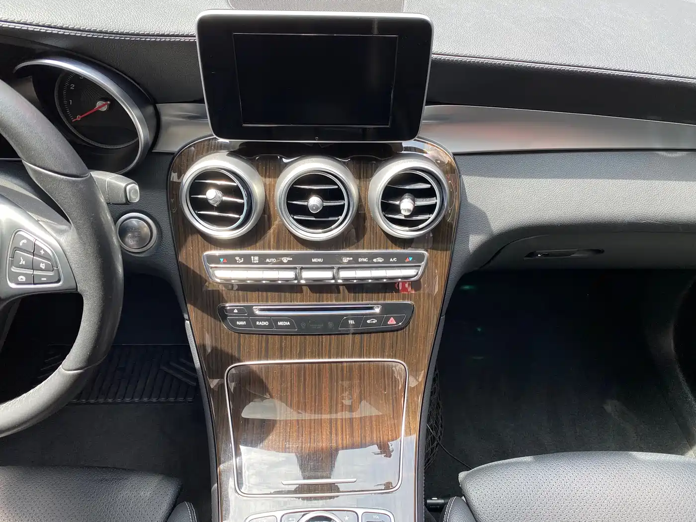 Mercedes-Benz GLC 2019 GLC 260 4MATIC Dynamic фото 10