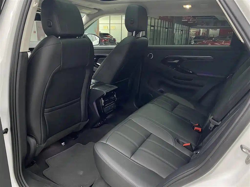 Land Rover Range Rover Evoque 2022 Range Rover Evoque L 249PS R-Dynamic Luxury Edition фото 13