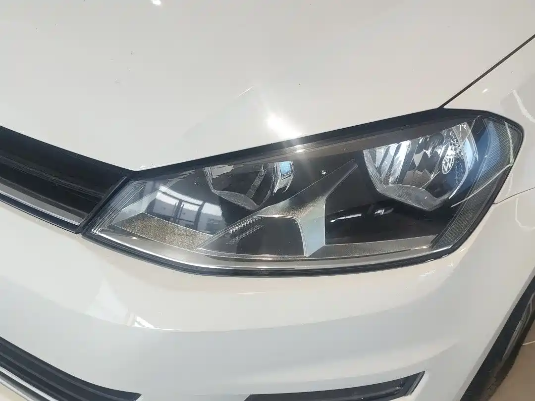 Volkswagen Golf 2016 230TSI Automatic Luxury фото 6
